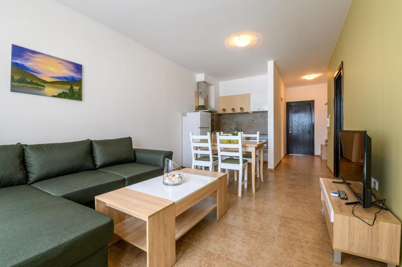 Robinson Beach Apartments Elenite Buitenkant foto