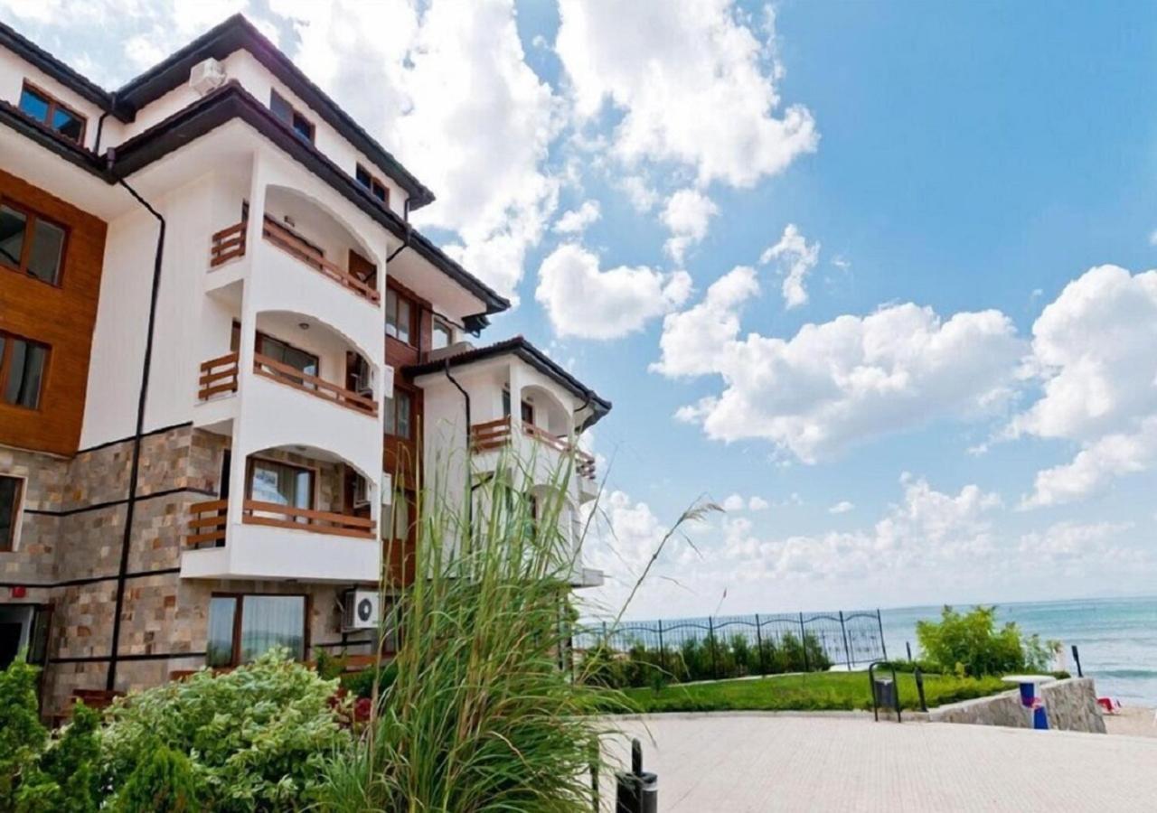 Robinson Beach Apartments Elenite Buitenkant foto