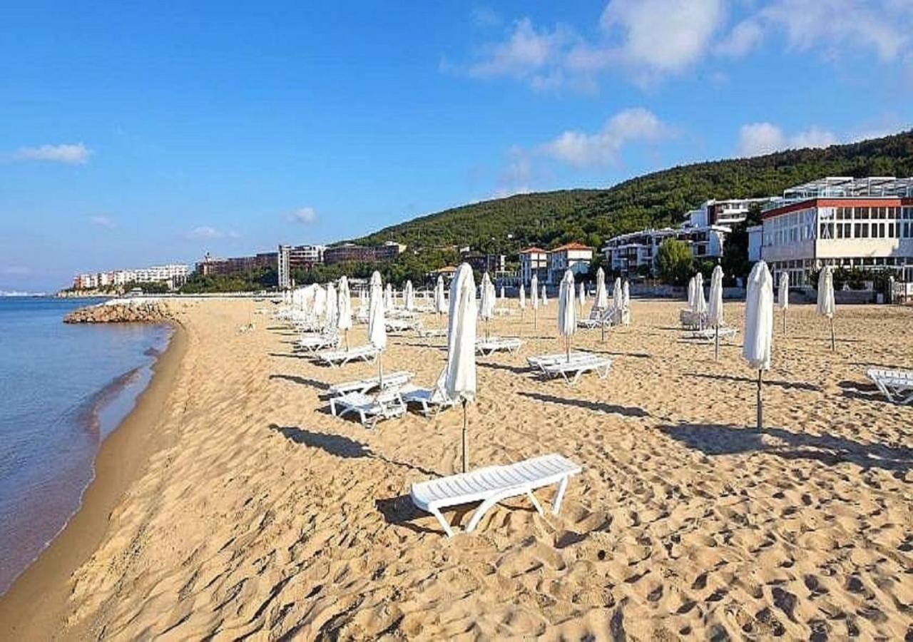 Robinson Beach Apartments Elenite Buitenkant foto