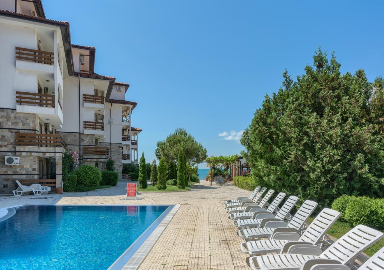 Robinson Beach Apartments Elenite Buitenkant foto