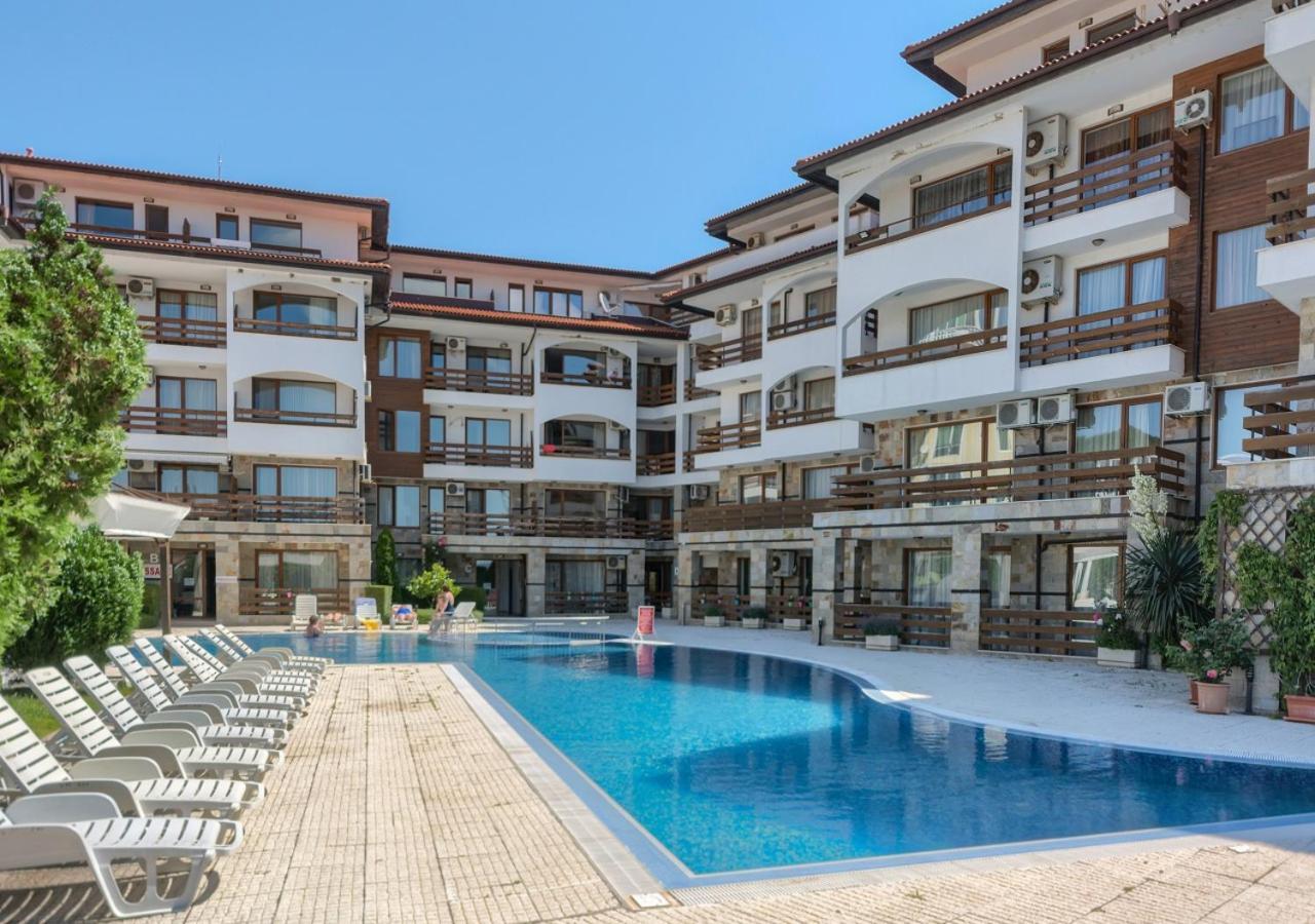 Robinson Beach Apartments Elenite Buitenkant foto