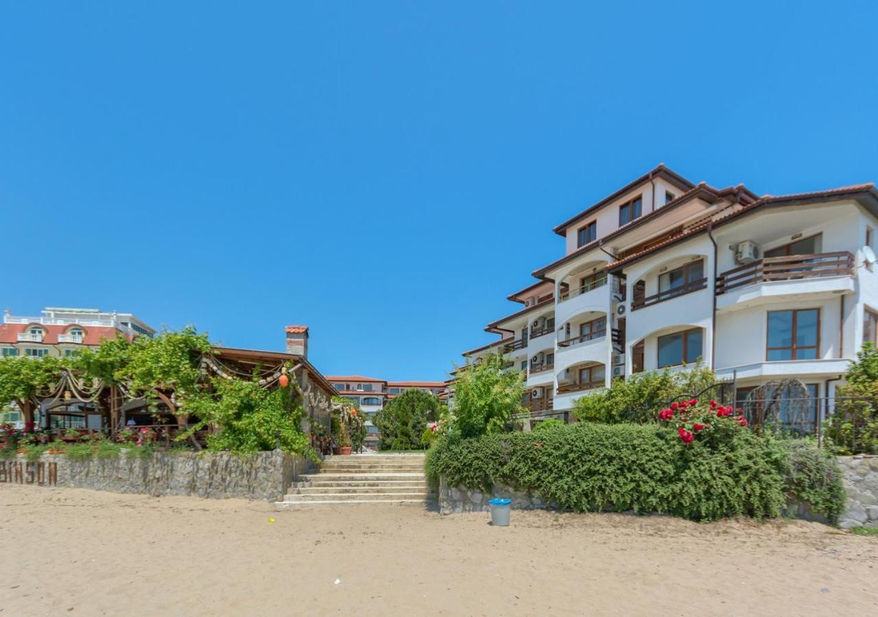 Robinson Beach Apartments Elenite Buitenkant foto