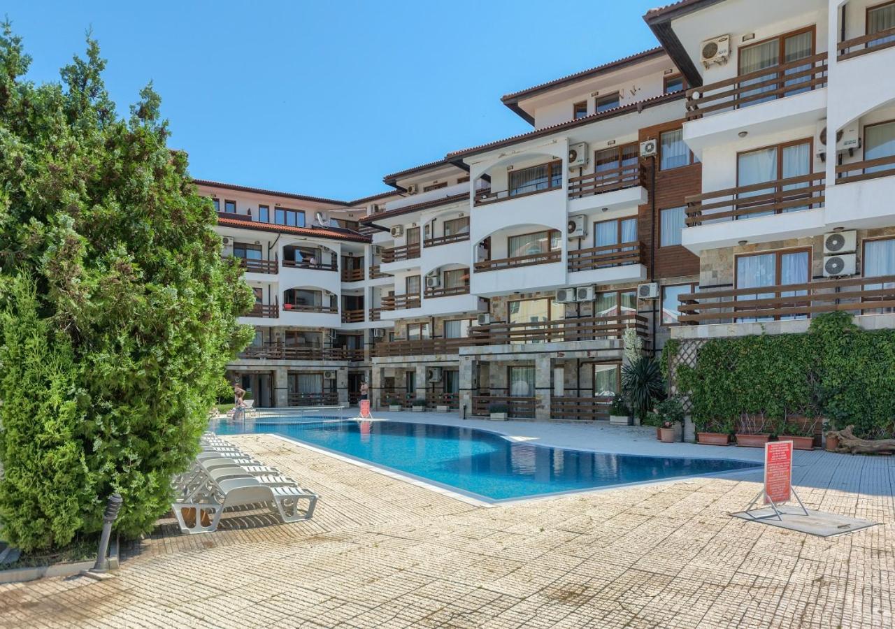 Robinson Beach Apartments Elenite Buitenkant foto