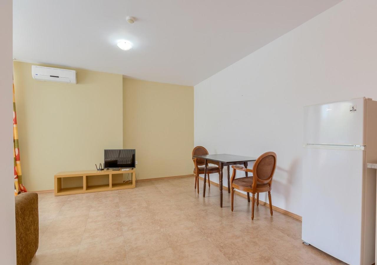 Robinson Beach Apartments Elenite Buitenkant foto