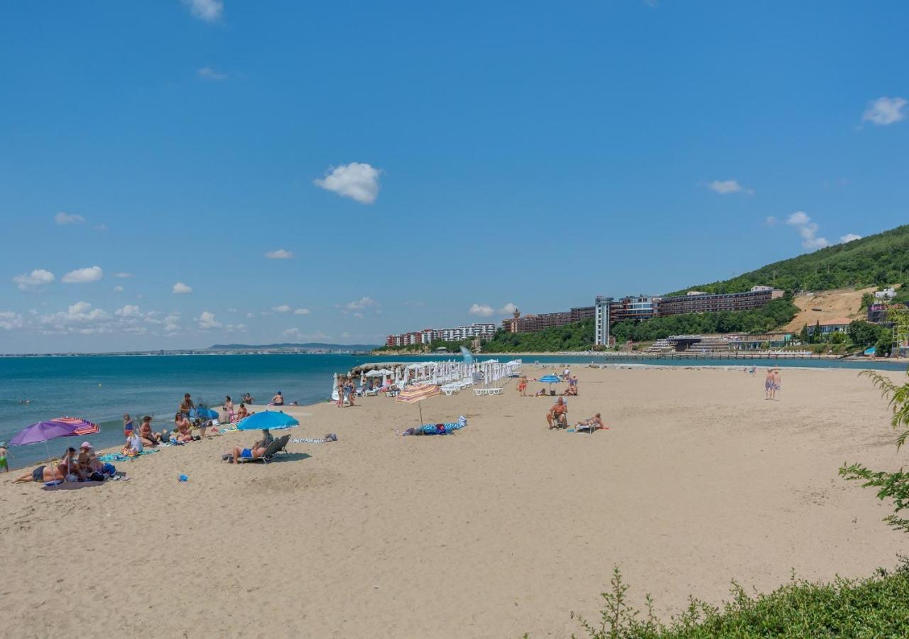 Robinson Beach Apartments Elenite Buitenkant foto