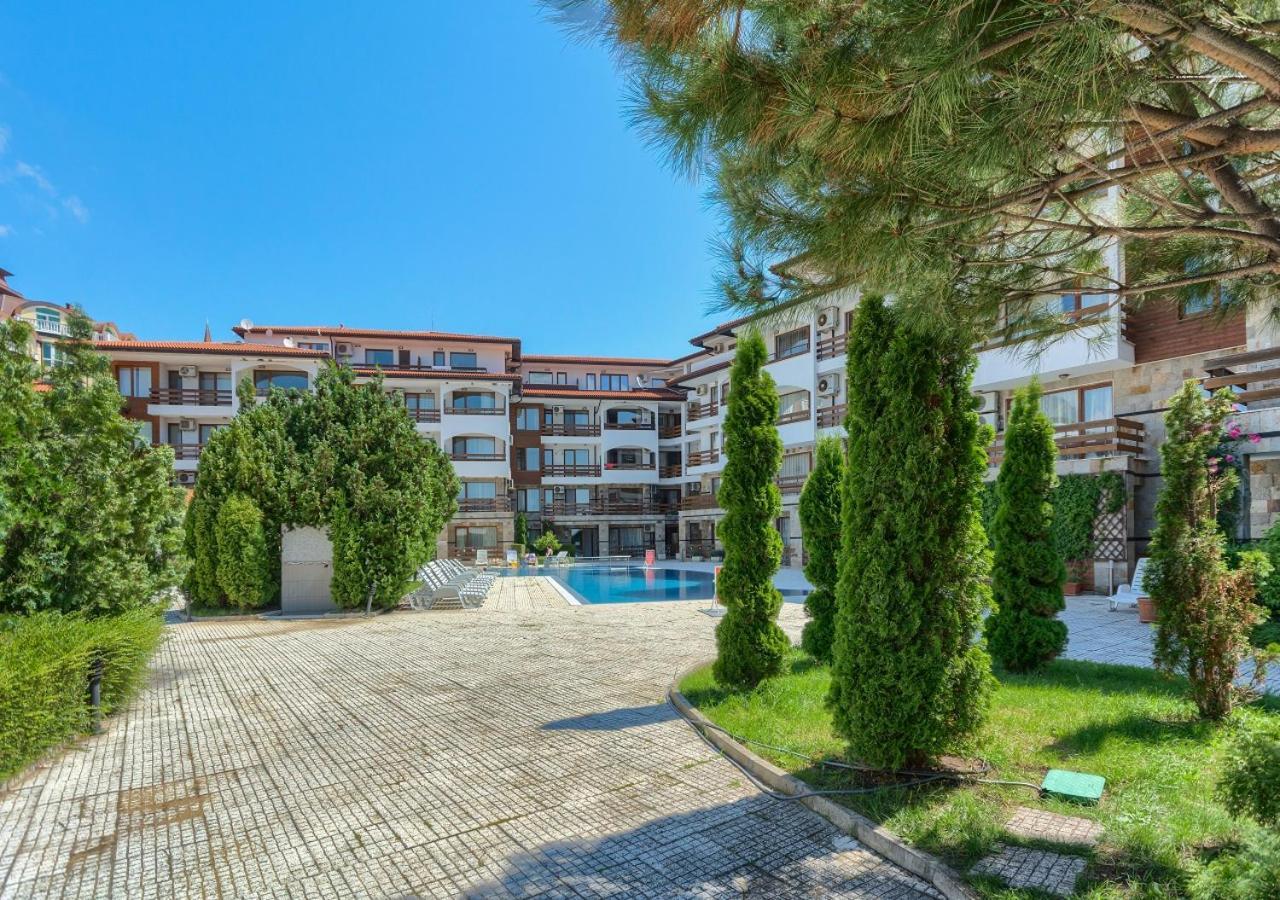 Robinson Beach Apartments Elenite Buitenkant foto