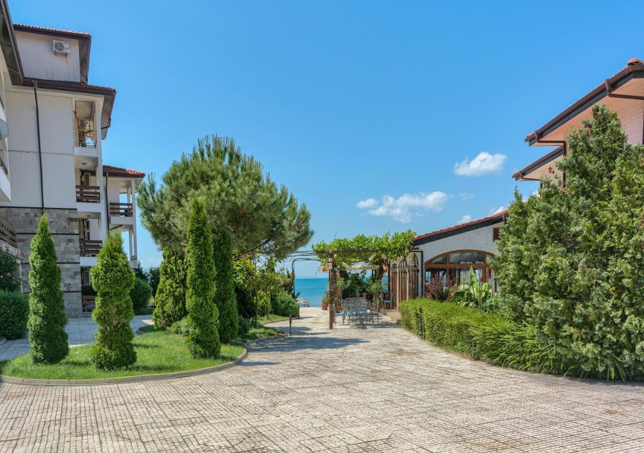 Robinson Beach Apartments Elenite Buitenkant foto