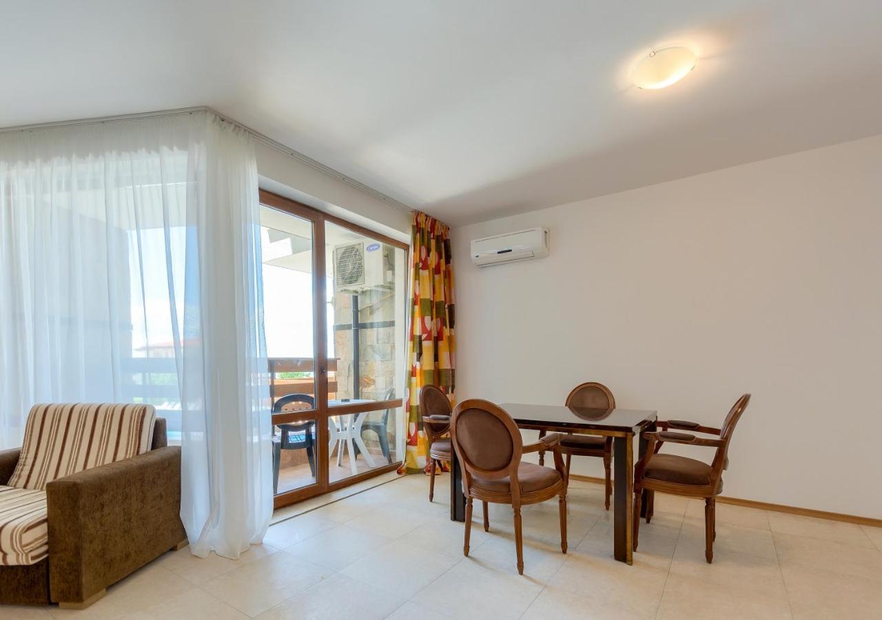 Robinson Beach Apartments Elenite Buitenkant foto