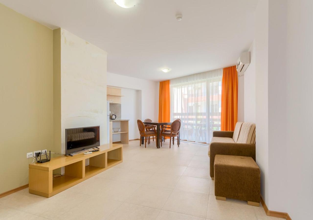 Robinson Beach Apartments Elenite Buitenkant foto